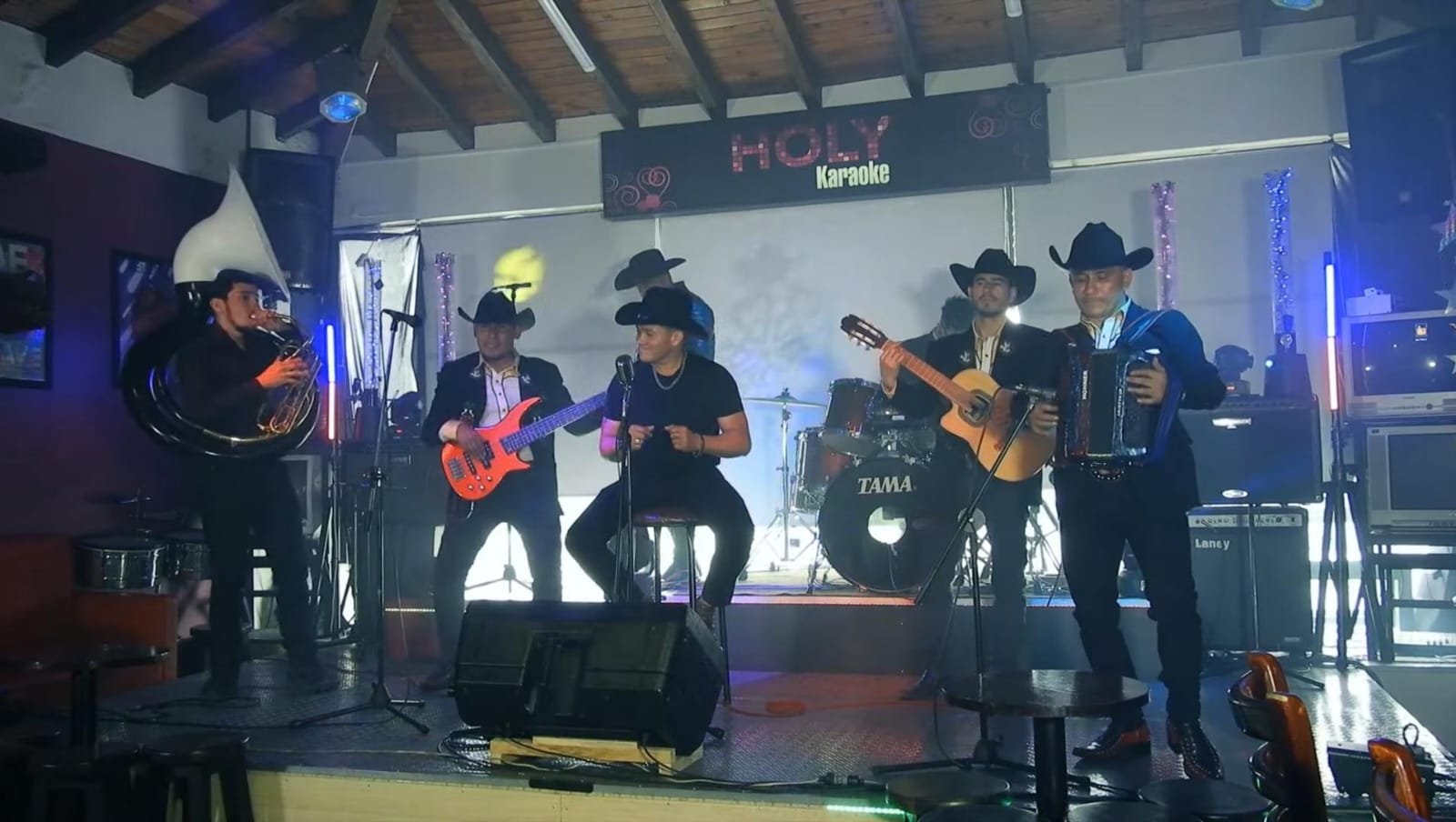 Show en vivo Banda Baraja 7 música norteña